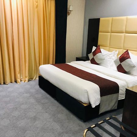 M Platinum Hotel Medina Eksteriør billede