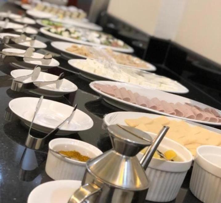 M Platinum Hotel Medina Eksteriør billede