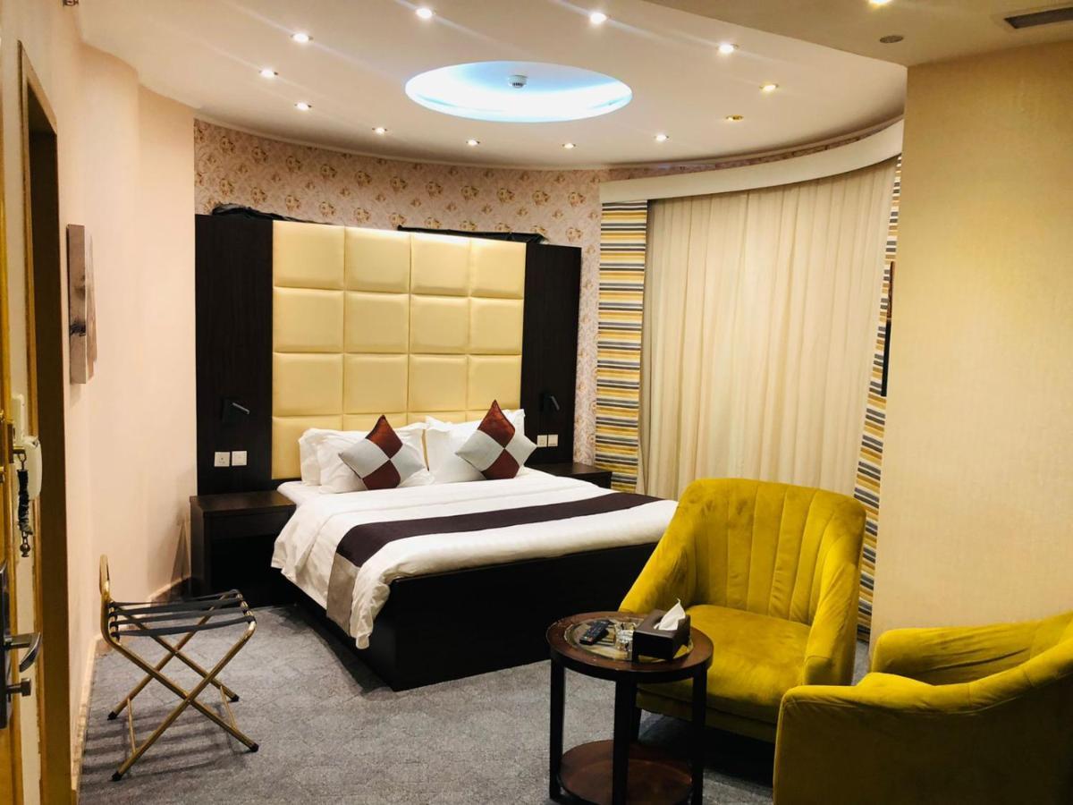 M Platinum Hotel Medina Eksteriør billede