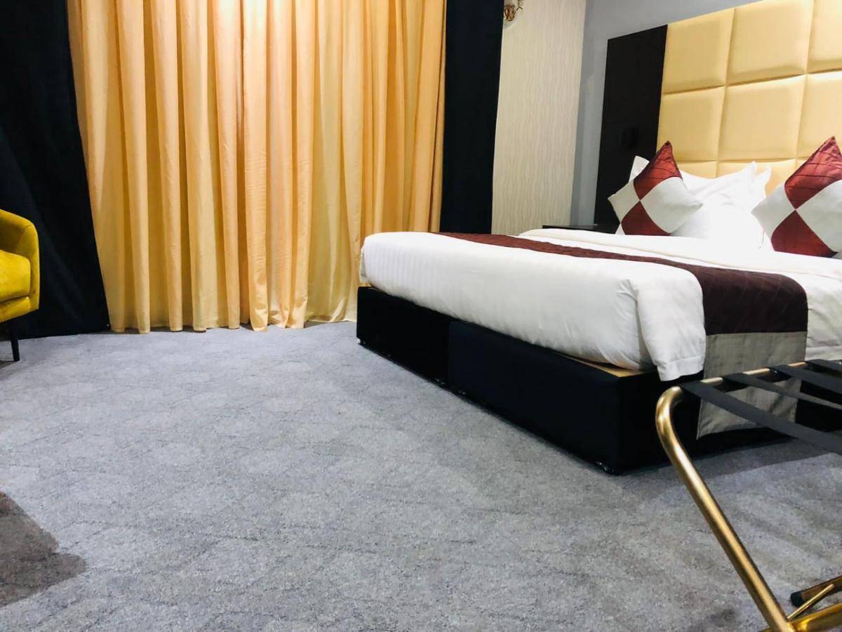 M Platinum Hotel Medina Eksteriør billede